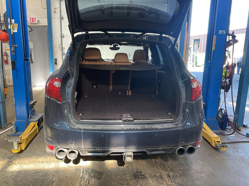 Used Blind Spot Detection System Warning Control Module fits: 2014 Porsche CAYEN
