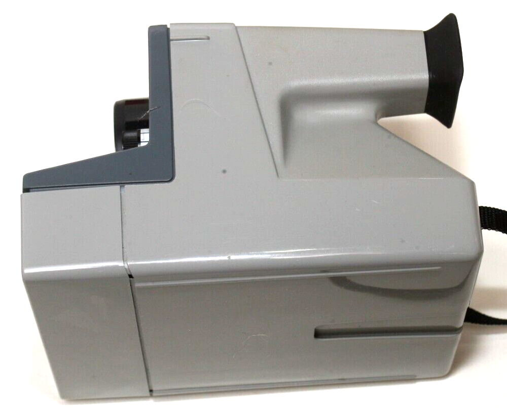 POLAROID CAMERA-THE BUTTON-TESTED-WITH STRAP