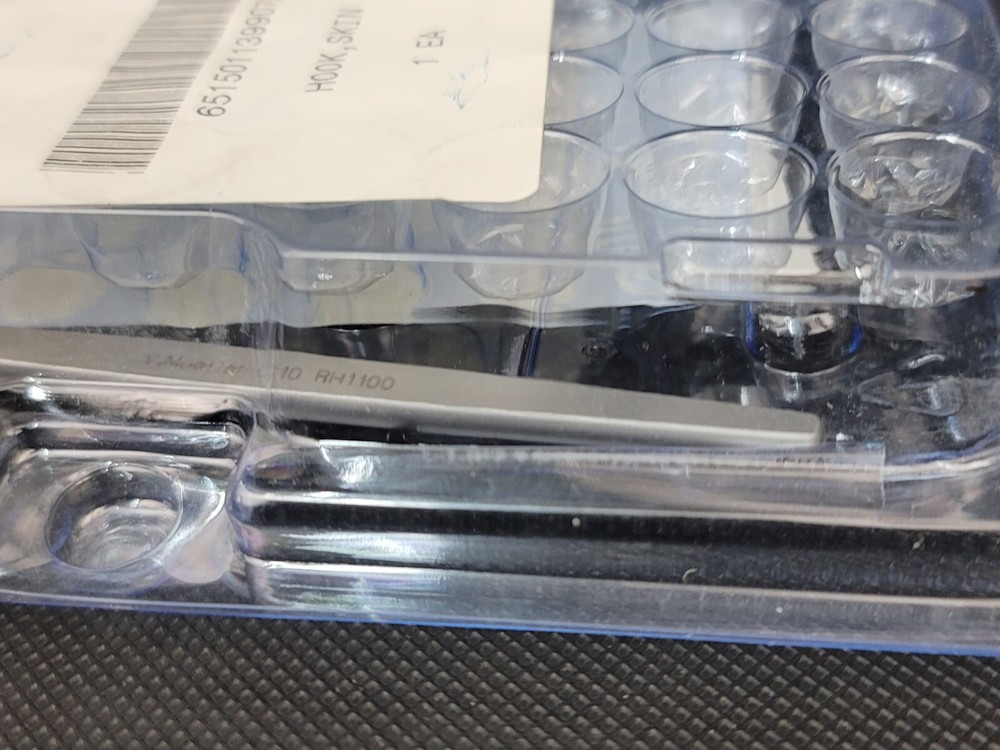V. Mueller RH1100 Tenaculum Cottle Retractor