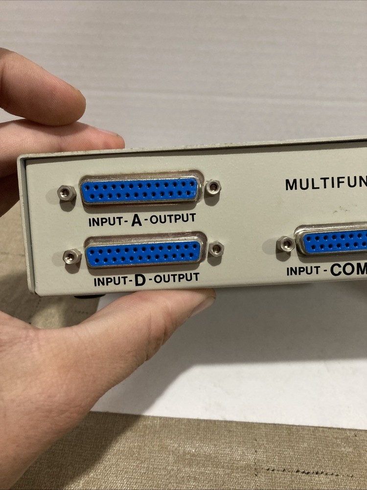 Vintage 4-Way Data Transfer Switch IBM/PC Datacom