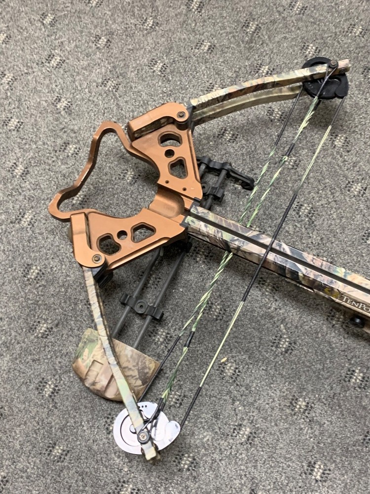 Tenpoint Phantom CLS Crossbow w/ Acu-Draw Cocking Device Scope & Quiver - Nice!