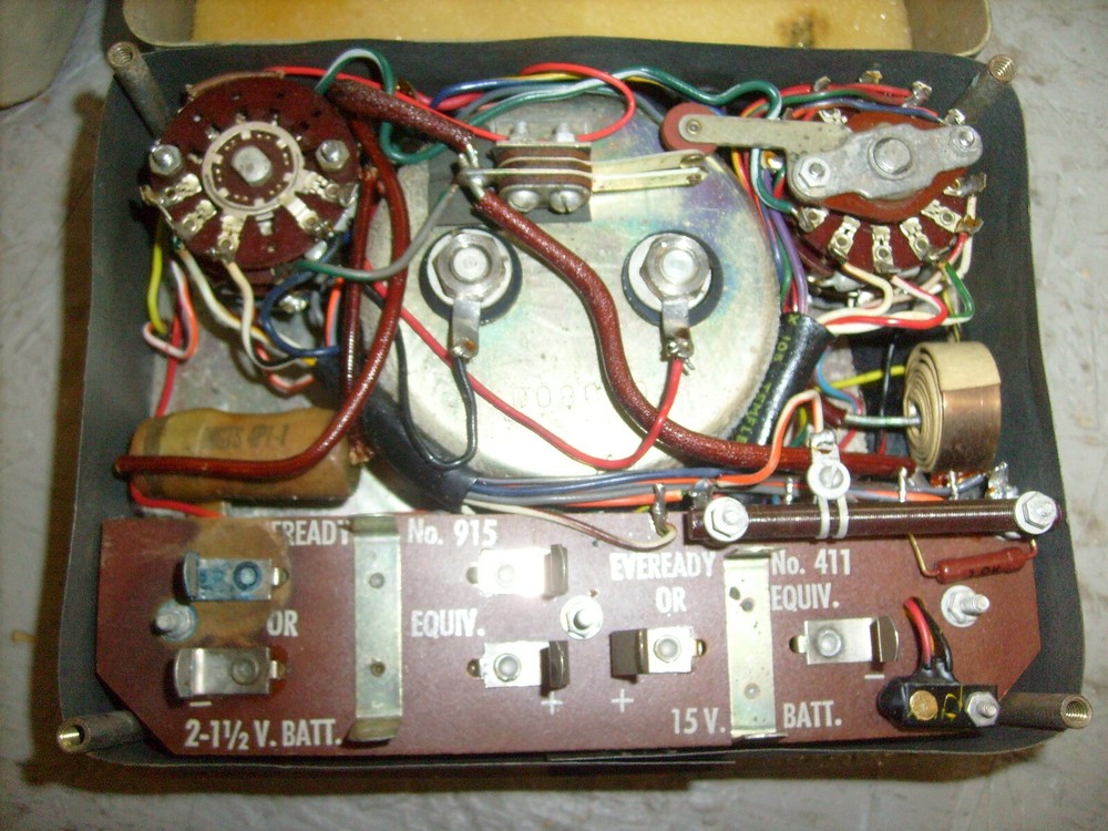 Meter Phaostron Co. A.C./D.C. Voltage Ohms Multimeter Model V.O.M. 555A U.S.A.