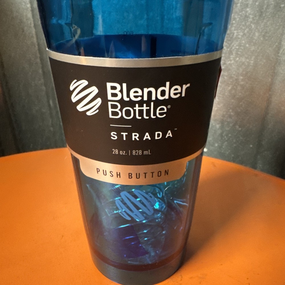 Blender Bottle 28 oz. Strada Blue Shaker Bottle w/ Loop Top, Push Button NEW