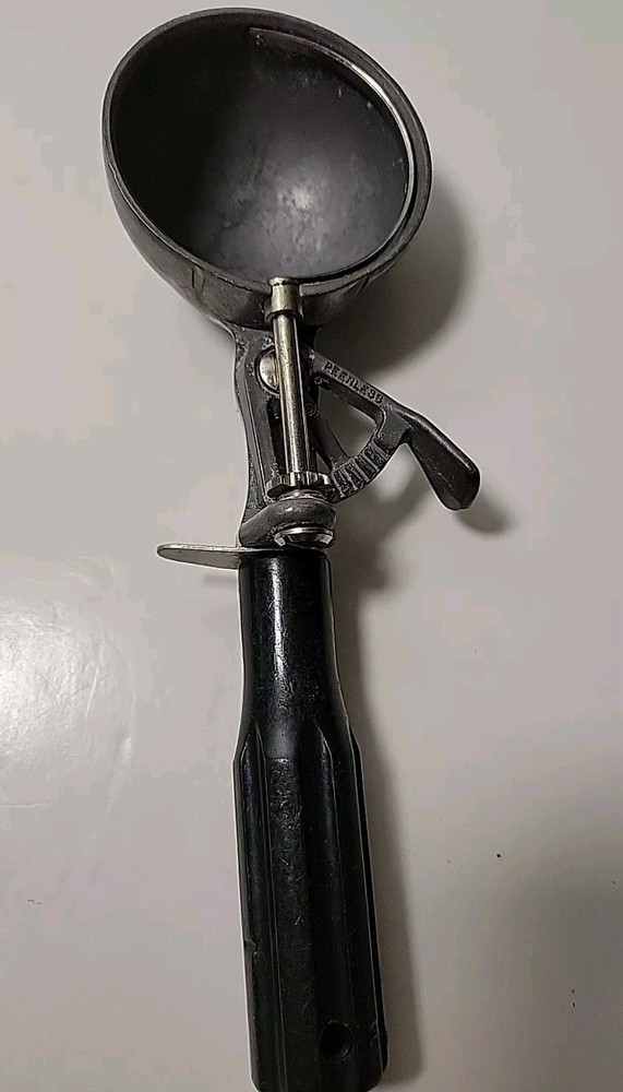 2 Vintage Ice Cream Scoops
