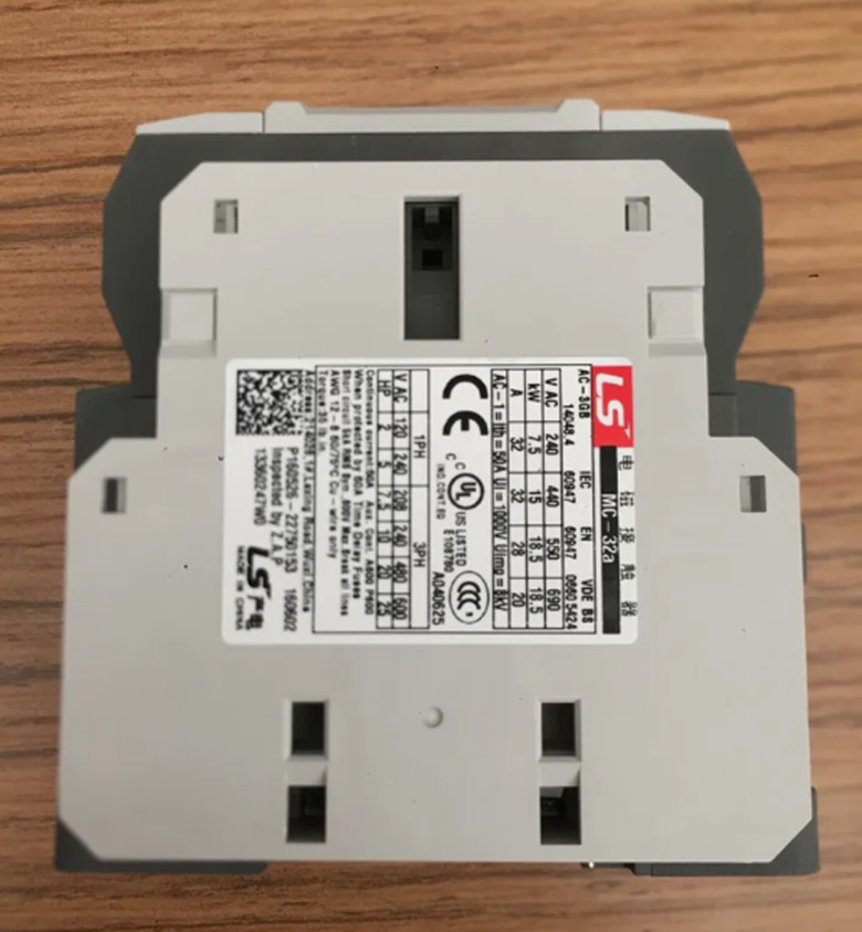1pcs MC-32A AC220V LS GMC AC contactor for power generation.