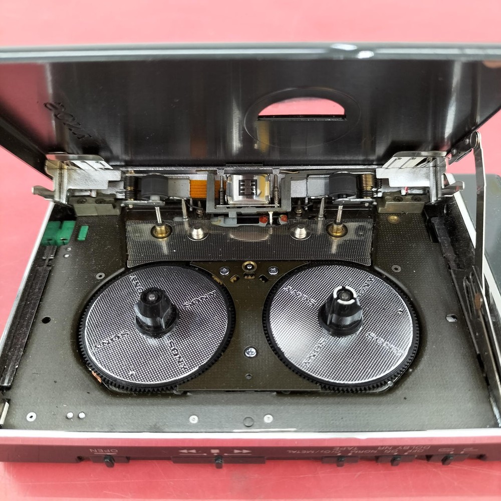 SONY WM-109 Cassette Walkman
