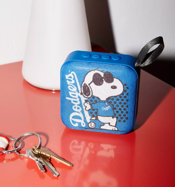 Peanuts x MLB Collab Dodgers Snoopy Portable Wireless Speaker, New
