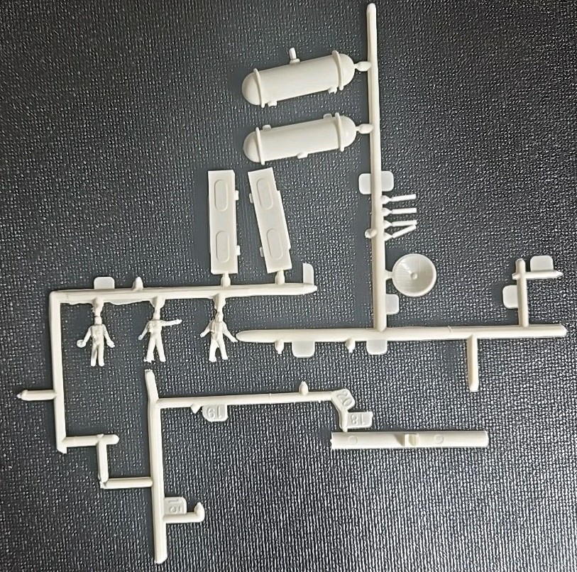 2 Glencoe Retriever Rocket/Lunar Lander 1/72 1/96 Model Kit Bundle- Open Started