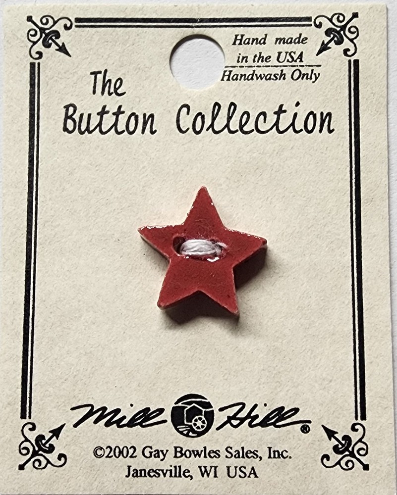 DIY Mill Hill Ceramic Button - Small Mocha Red Star
