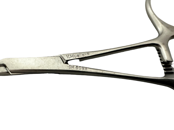 V. Mueller CH6095 DeBakey Ring-Handled Bulldog Clamp