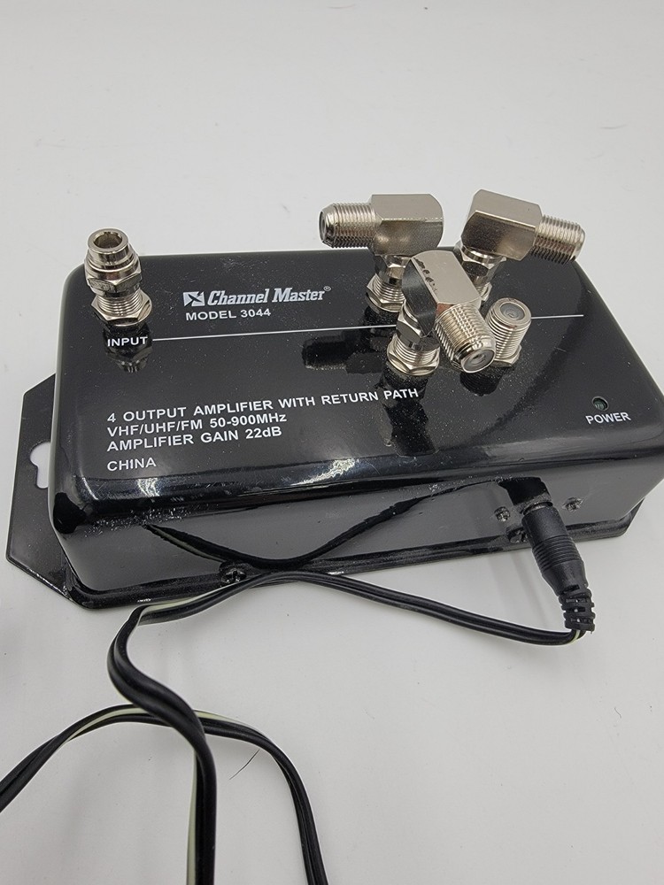 Channel Master 4-Set Indoor Distribution Amplifier Model 3044 w Return Path