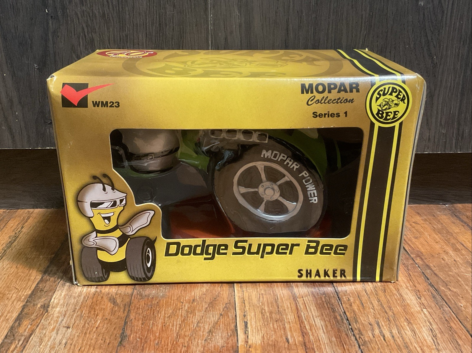 New Dodge Super Bee Bobblehead SUBLIME GREEN Bent Rod Garage Shaker
