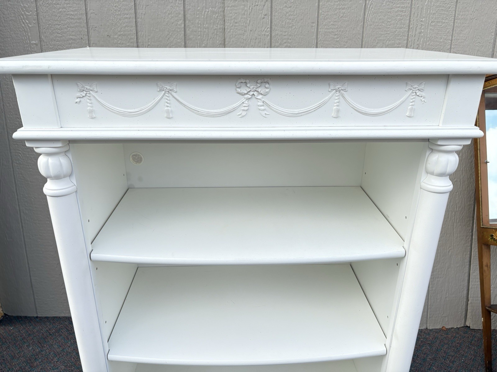 67283 STANLEY Furniture YOUNG AMERICA Modern Bookcase Curio Cabinet with Drawer