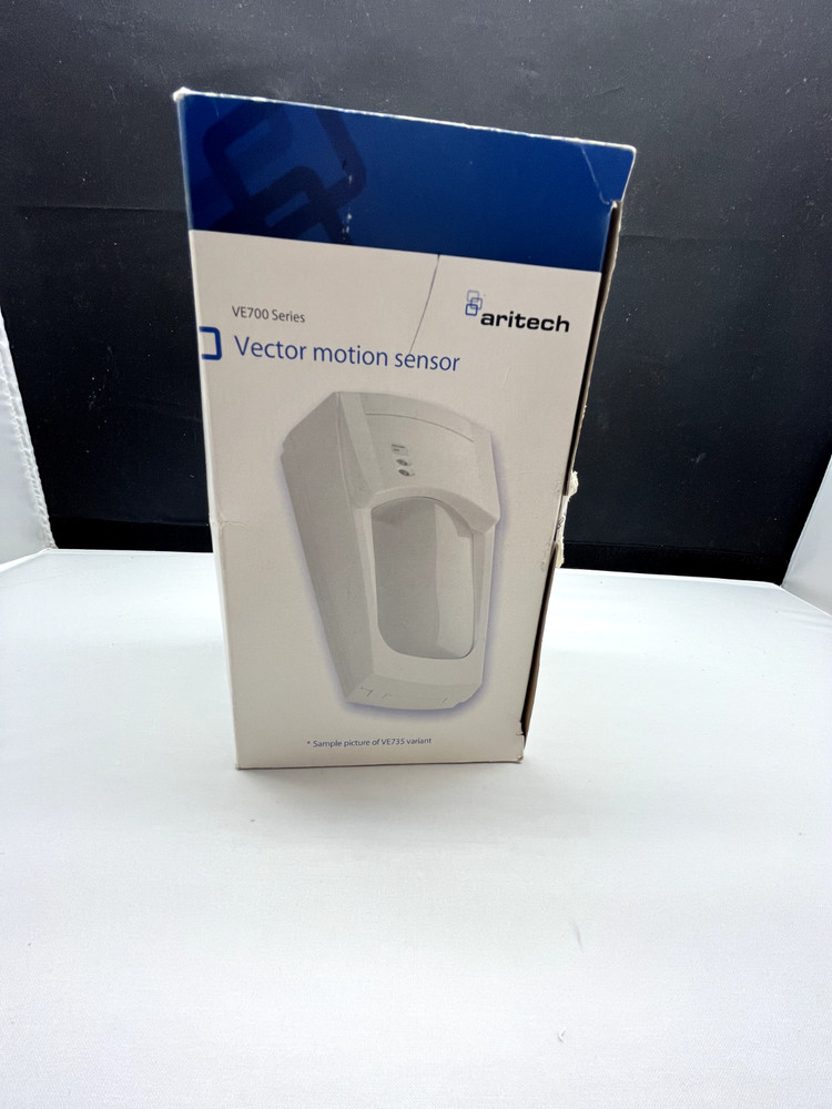 New INTERLOGIX VE735 PIR Motion Sensor. New Open Box