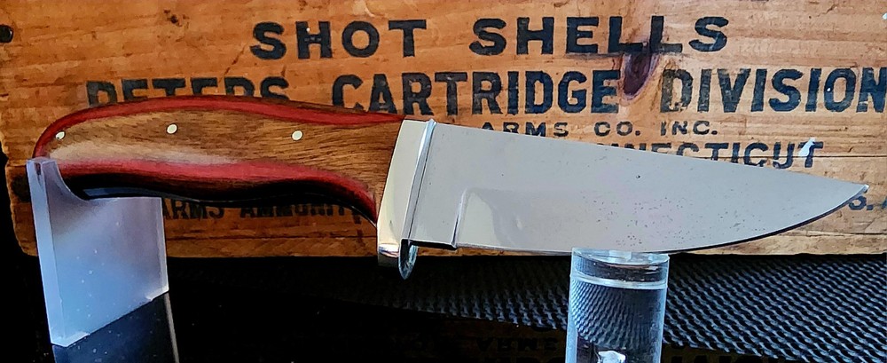 MIKE SNIDER CUSTOM HAND MADE KNIFE WITH SOFT CARRYING CASE