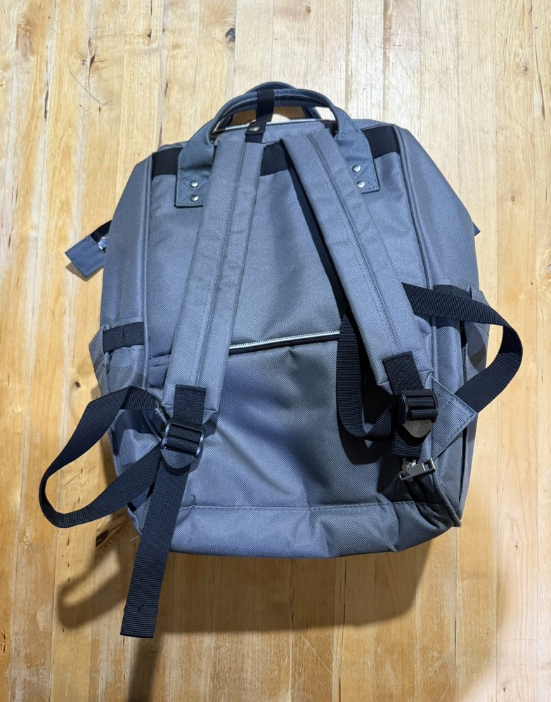 Motif Breast Pump Backpack with Cooler Compartment – Gray