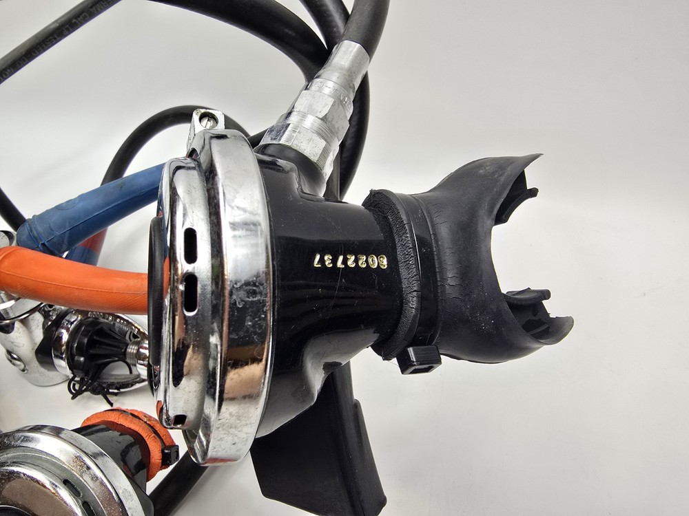 Ocean Dynamics Scuba Diving Regulator Set With Accessories Read