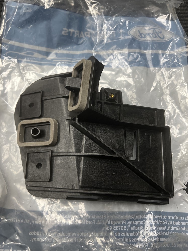 New Genuine Ford Bracket DP5Z-14D189-D