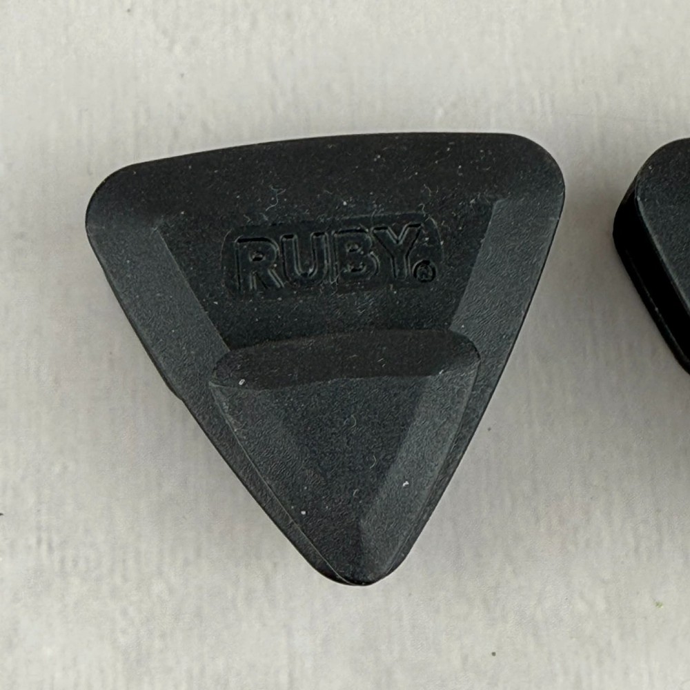 Ruby Tile Leveling Spacers Triangular - Lot of 7