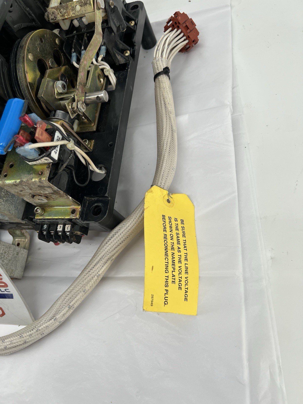 Asco 300 Series Automatic Transfer Switch, 3P, 22-35A, 3Ø, 480-600V, For Motors