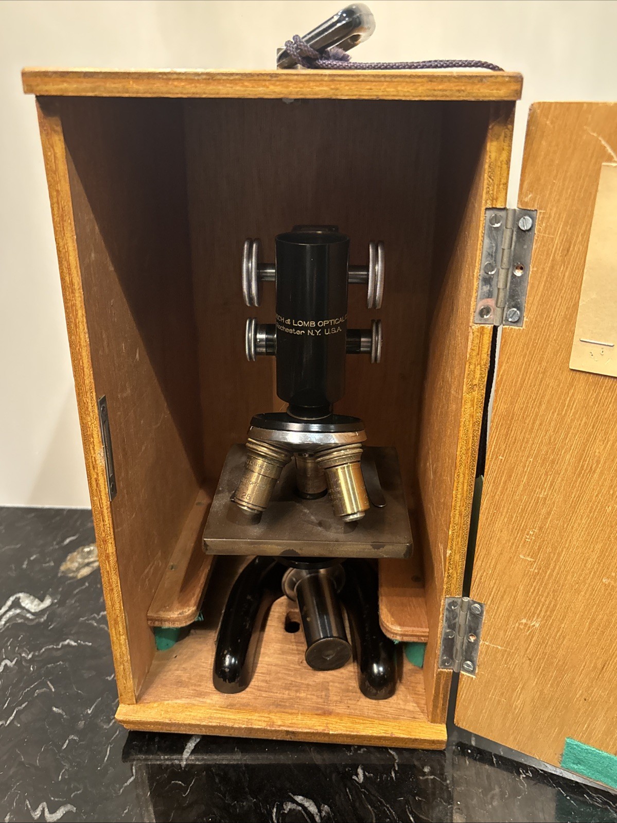 Bausch&Lomb Pat Jan 5,1915 August Waeldin Optical Microscope W/Wooden Case & Key