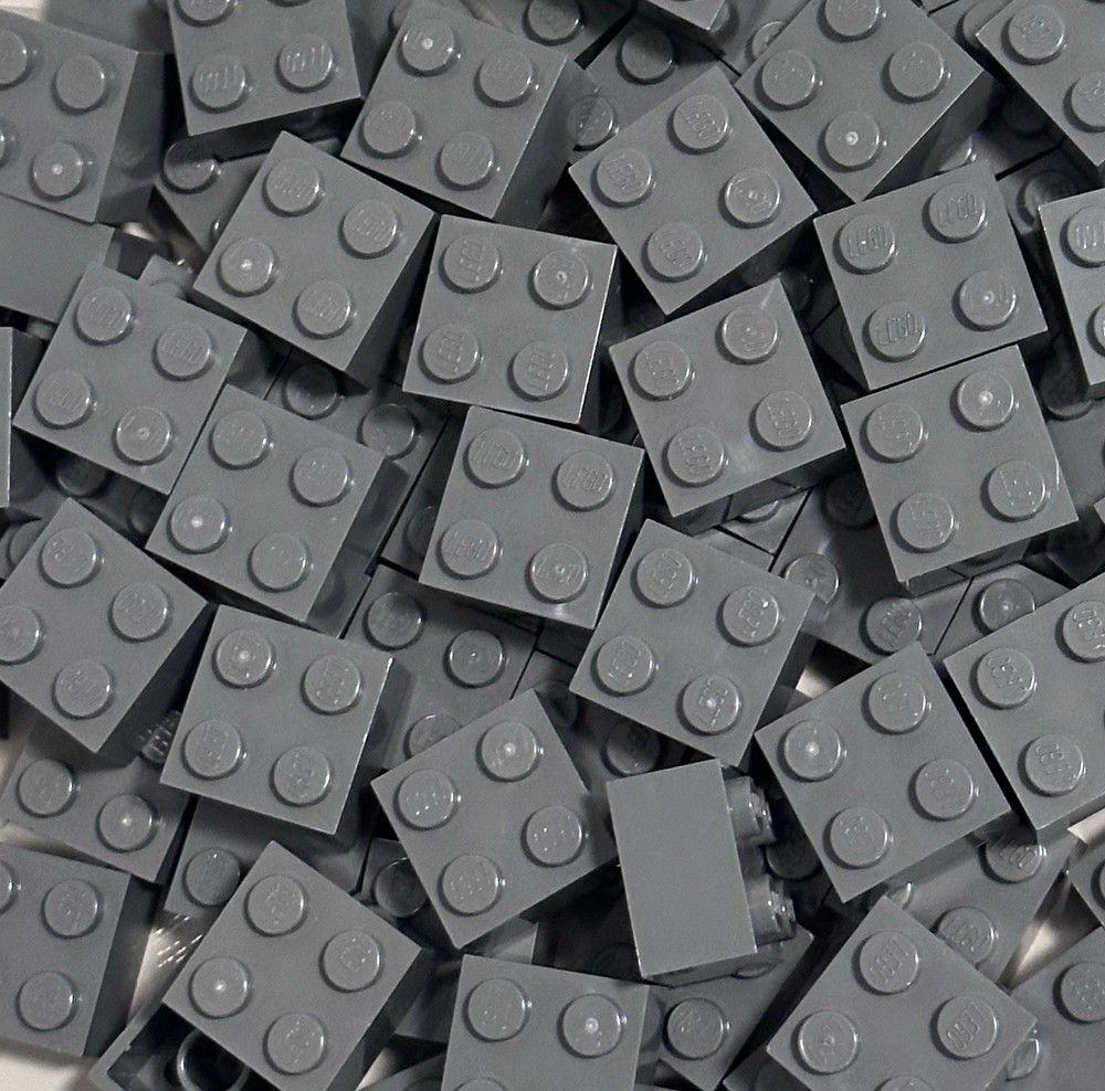 100% Authentic Lego Basic Bricks 2x2 Building Blocks 50 Pieces #3003