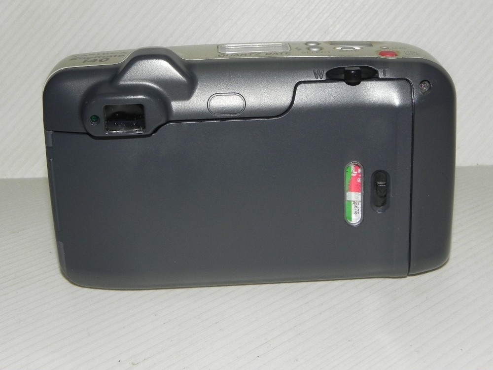 KYOCERA Yashica Zoomate 140 Camera