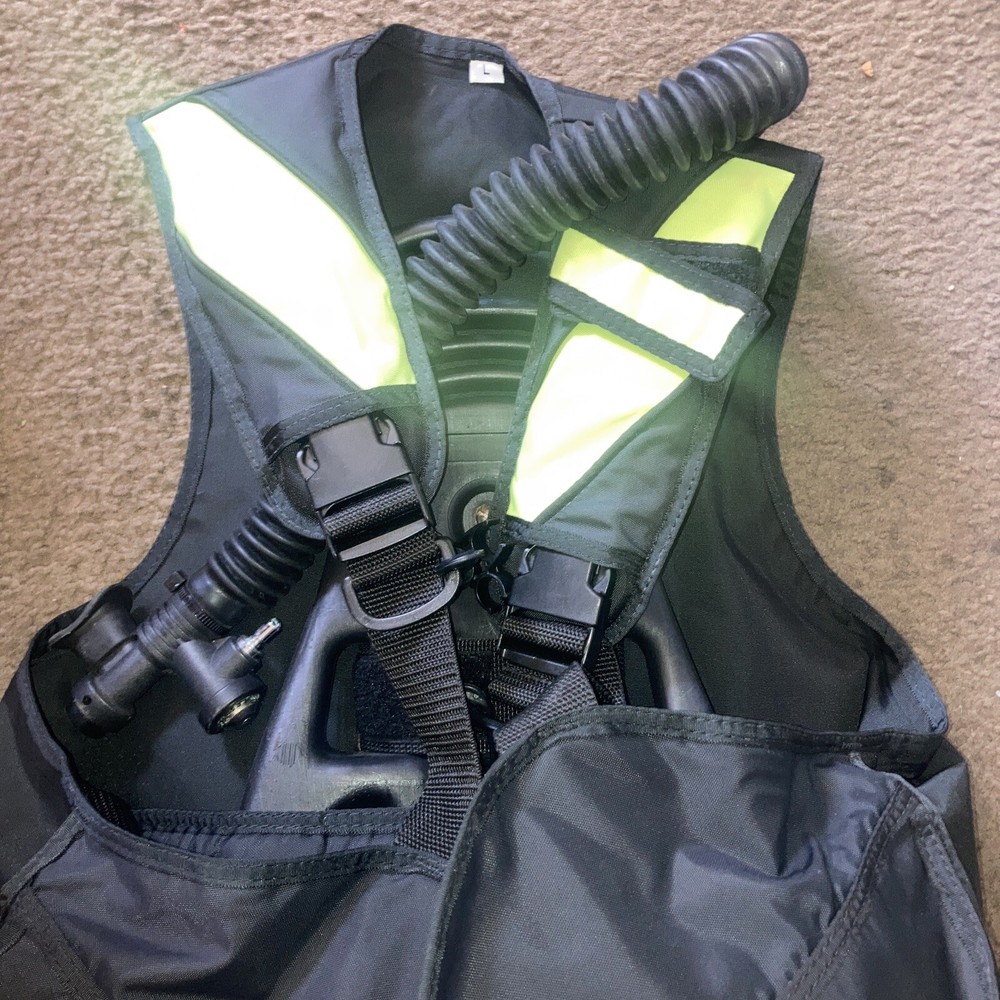 The Parkway system Scuba Diving BCD