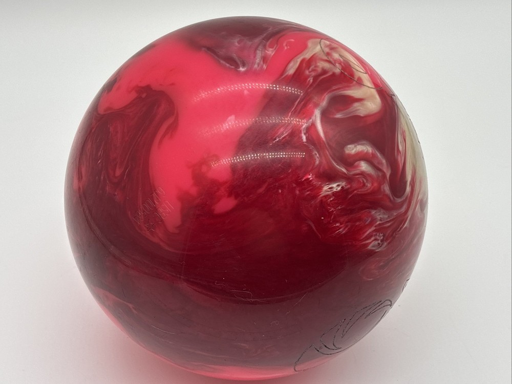 Ebonite Maxim Bowling Ball - 9Lbs