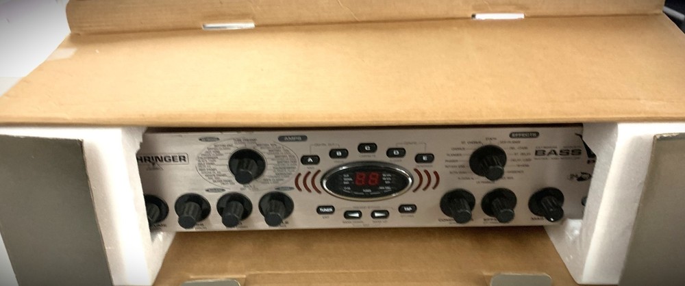 Behringer Bass V-Amp Pro Rackmount Modeler & Multi Effects Processor (NIB) (NOS)