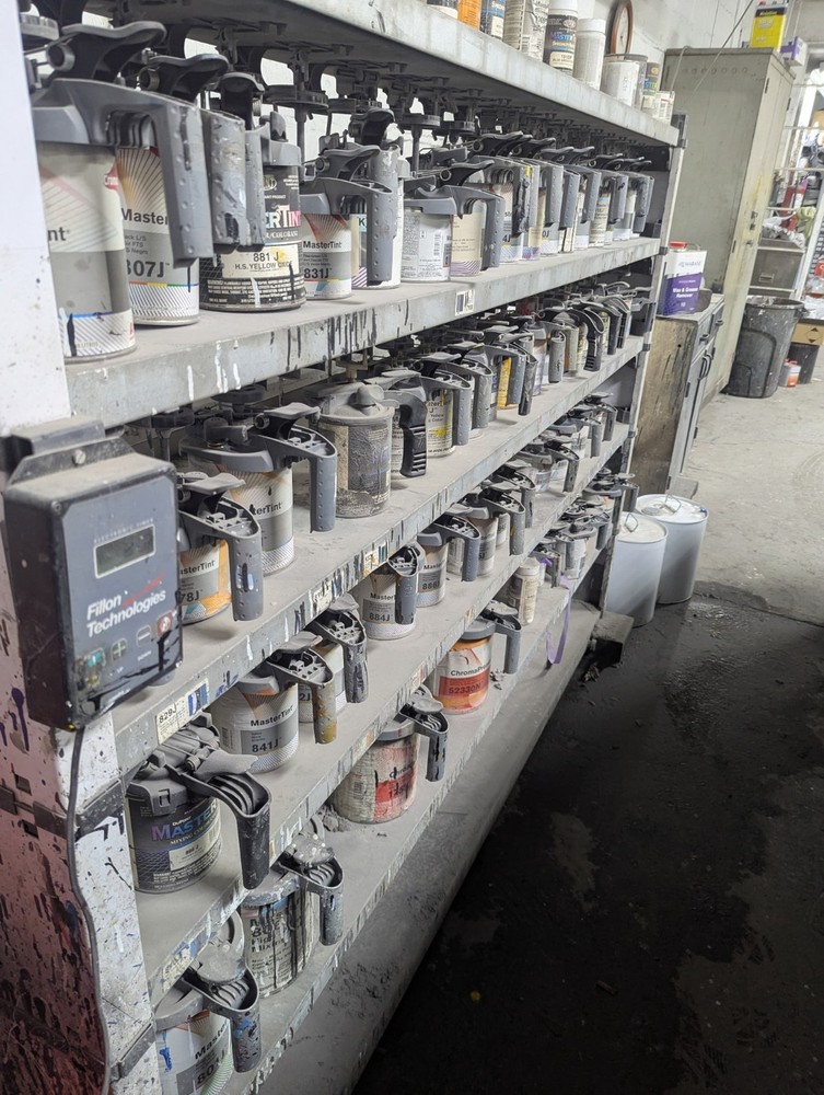 AXALTA PAINT MACHINE WITH TINTS