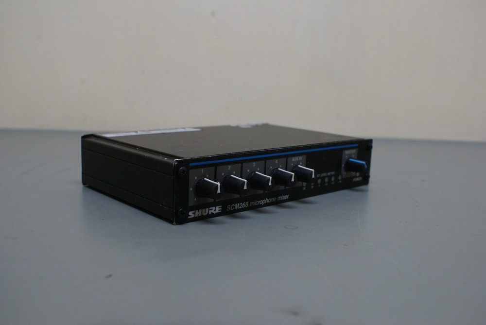 Shure SCM268 4 Channel Microphone Mixer 2D