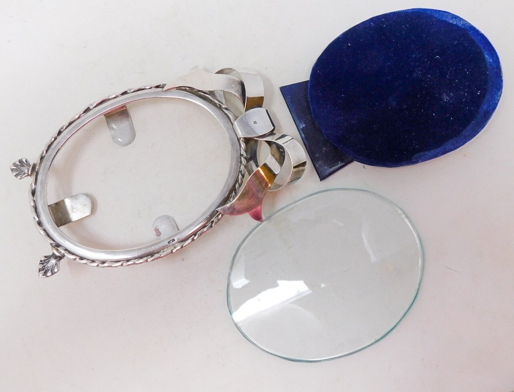 Egyptian Oval Photo Frame 90% Solid Silver 88 Grams