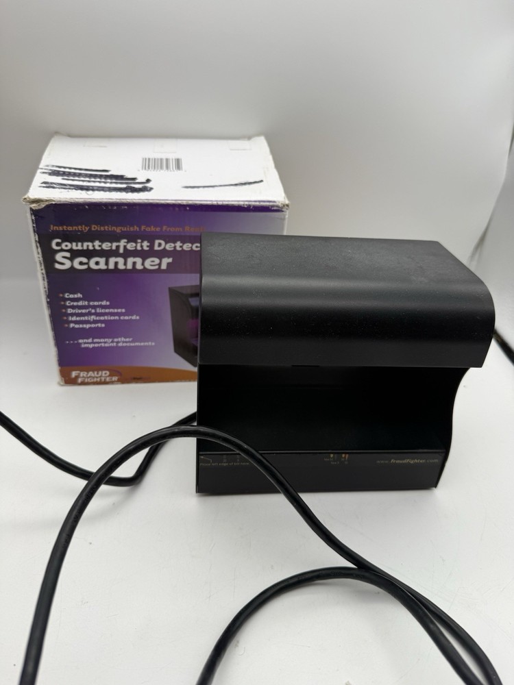 Fraud Fighter UVeritech MODEL UV-16 COUNTERFEIT DETECTION SCANNER No Bulbs