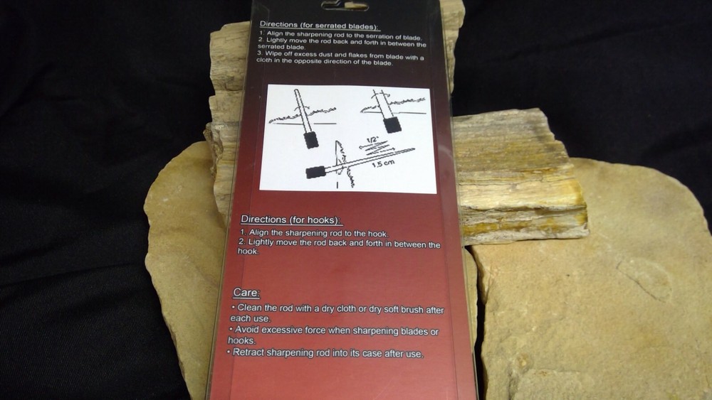 7 1/4" Fish Pen Style Sharpener Blue Handle