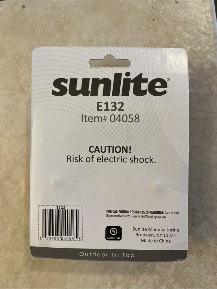 Sunlite E132 Outdoor Tri-tap Adapter