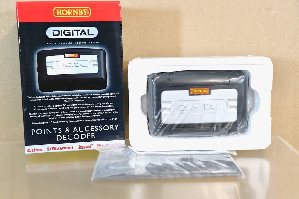 HORNBY R8247 OO GAUGE ELECTRIC POINTS & ACCESSORY DECODER od