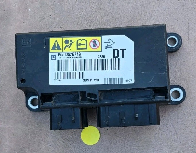 2011-2014 GM BCM ECU CONTROL MODULE OEM 13576749