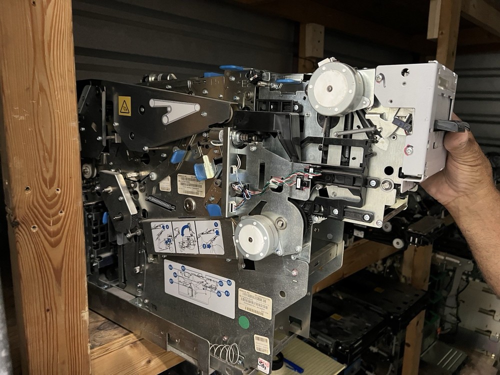 Diebold Opteva ENHANCED NOTE ACCEPTOR ASSEMBLY SN: GR08013776