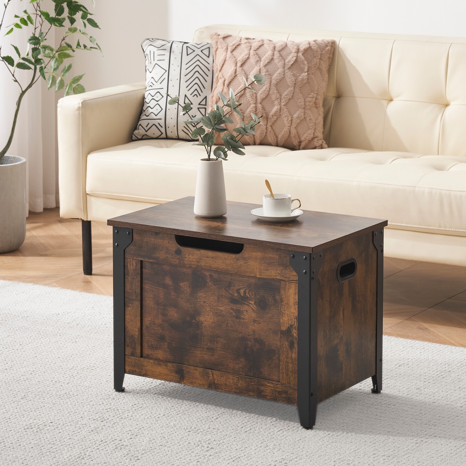 Storage Chest Wooden Storage Trunk with Metal Frame, Entryway Shoes Bench