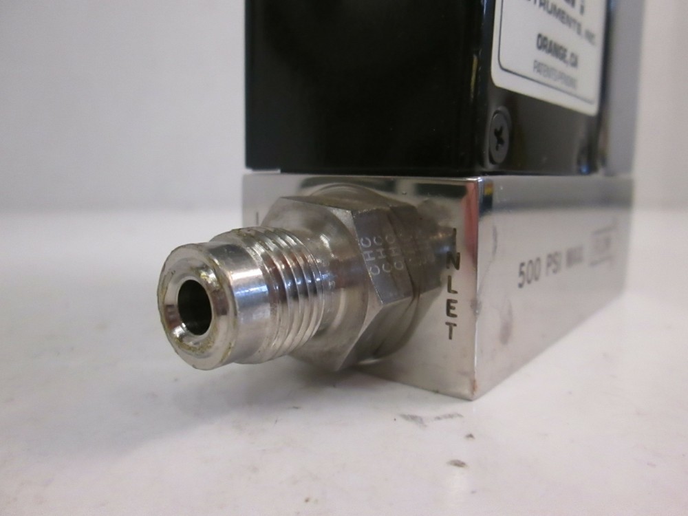 Unit UFC-1100 Mass Flow Controller, O2, 200 SCCM, Used