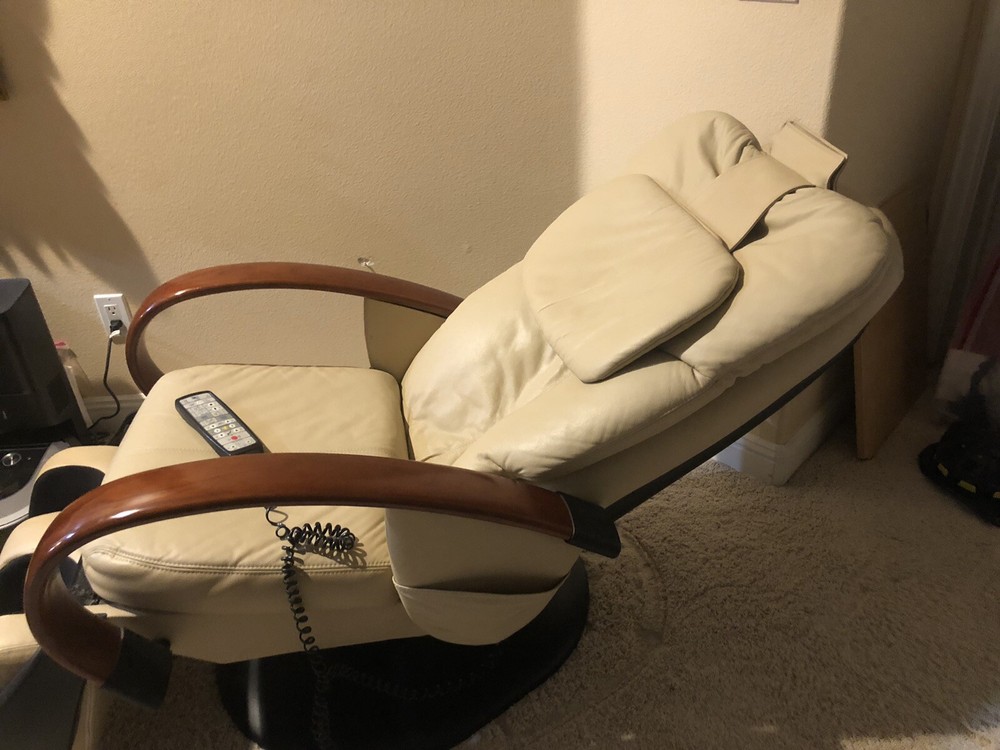HTT-10CRP Roller Massage Chair Recliner