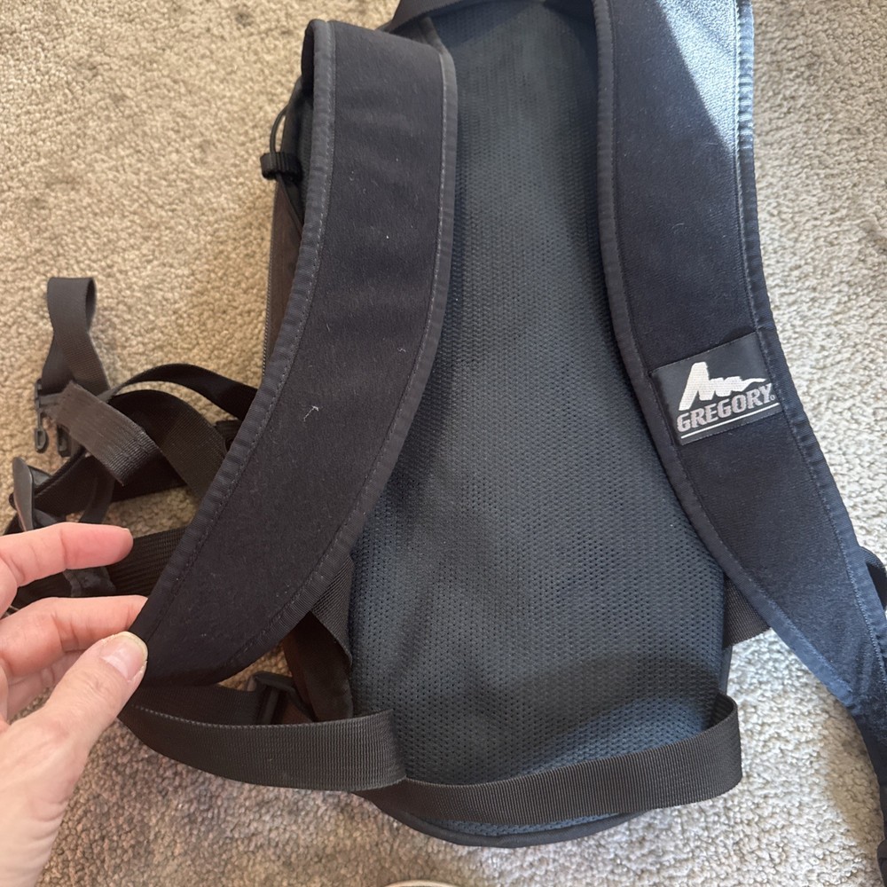 Gregory Mirage Daypack Hiking Backpack Red/Black Small