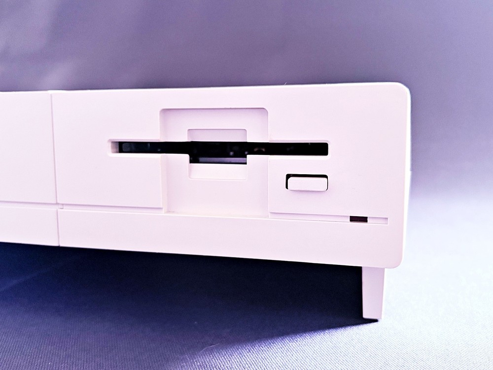 Commodore Amiga 1000 Computer W/ Mouse, Keyboard, Accessories, Software, & More!