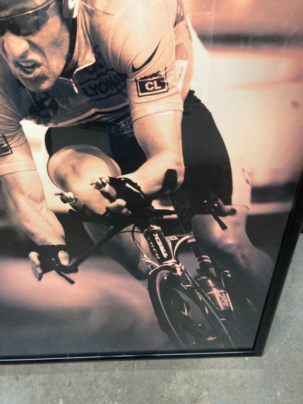 Lance Armstrong 2001 Oakley Tour de France Winner Poster Framed 28" x 41"
