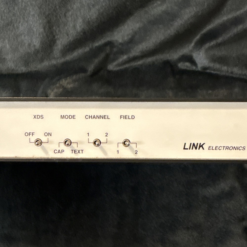 Link Electronics Link ELectronics PDC-888 Closed Caption Decoder. Untested