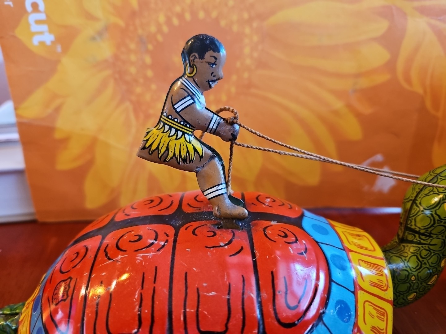 Vintage Antique Tin Toy Wind Up Chein Person Rides Giant Turtle Tortoise Display