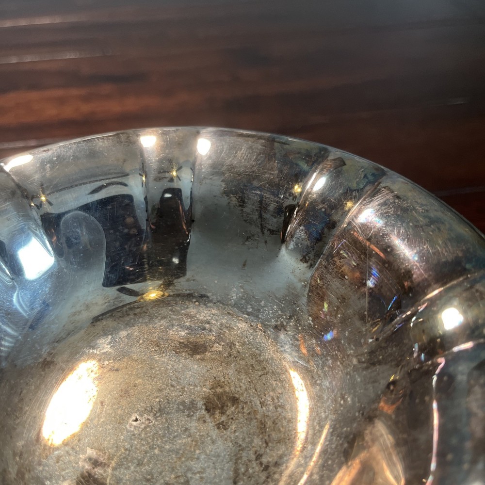 Vintage Oneida Silversmiths Silver Plated Footed Candy Dish