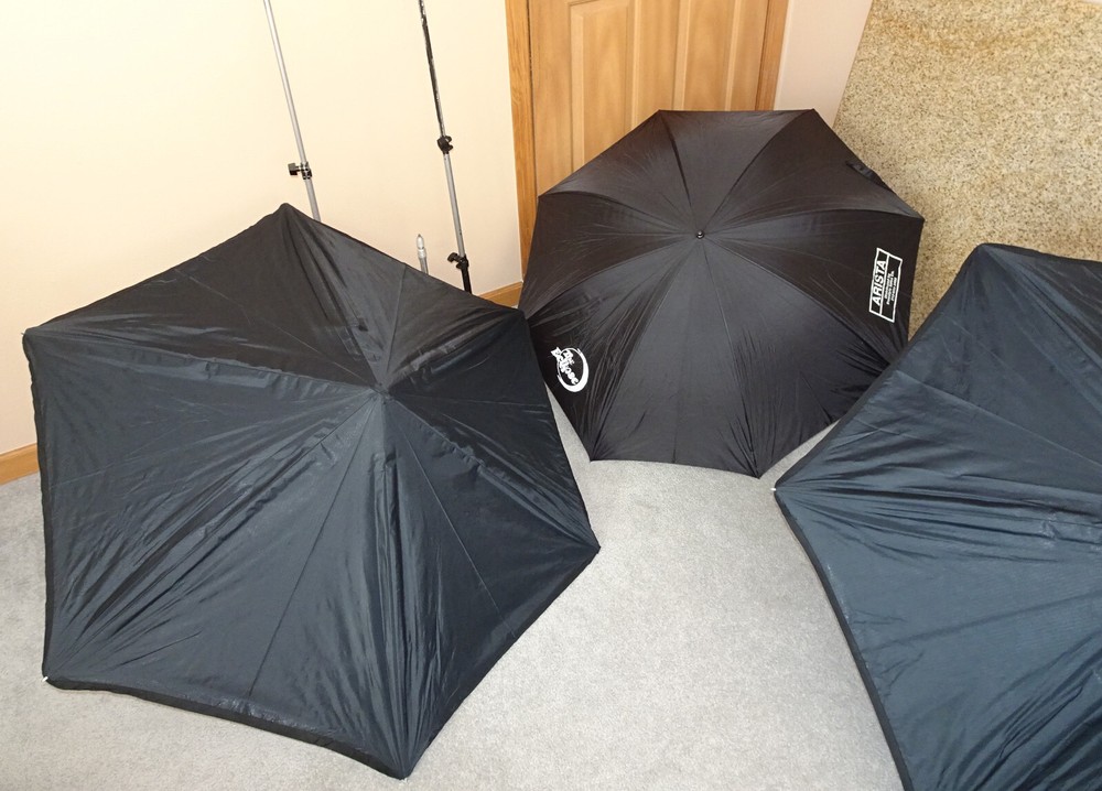 2 Larson REFLECTASOL HEX QC 52” with Eclipse Reflector Umbrella & 3 Light Stands