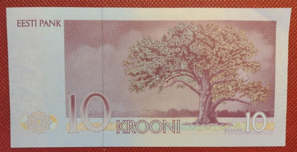Sweden & Estonia Banknotes (B150)
